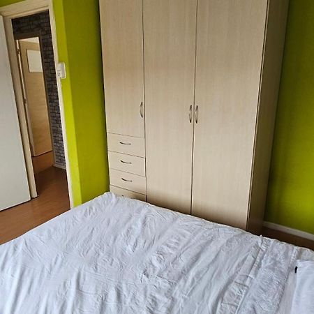 Cozy House In Weert Appartement Buitenkant foto